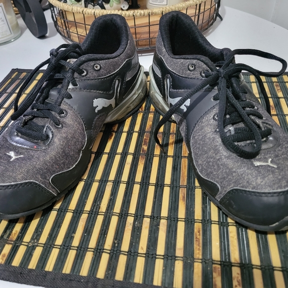 PUMA Cell Riaze Heather Cross Trainer Sneakers Size 7.5 US Womens - Picture 2 of 3